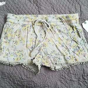 Jolt floral shorts